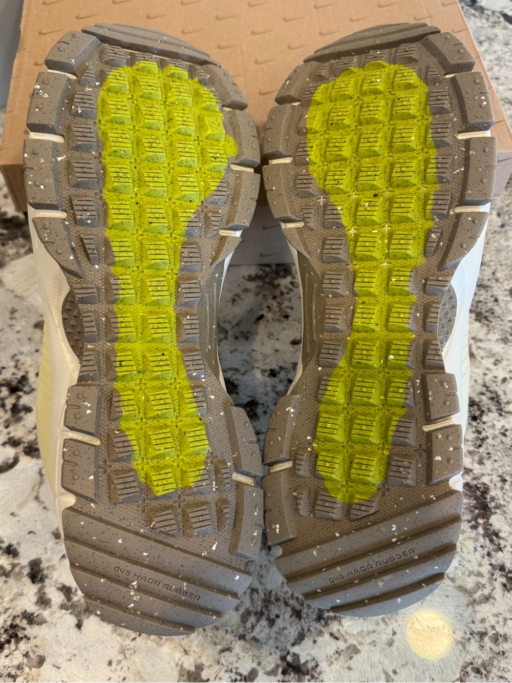 Nike Vomero Roam - Picture 3 of 5
